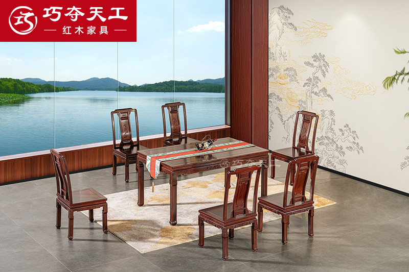 301鳥語(yǔ)花香餐桌